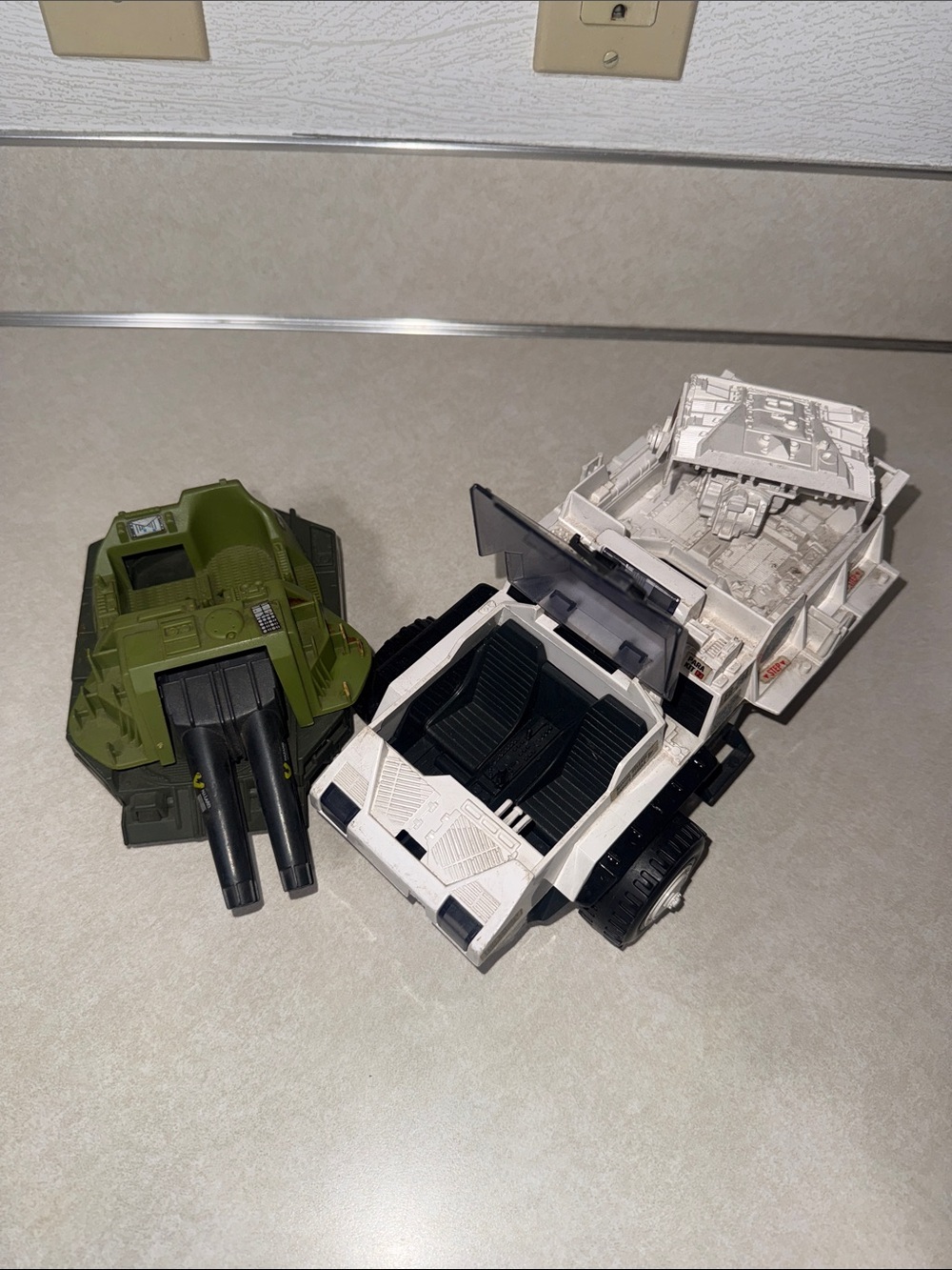 White and Green Military GI Joe Vehicle Toy Set -